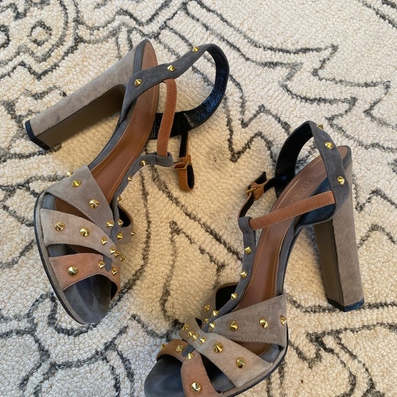 Gucci Women's Heels with Gold Studs - Black, Gray, and Tan size 39 - Picture 4 of 10